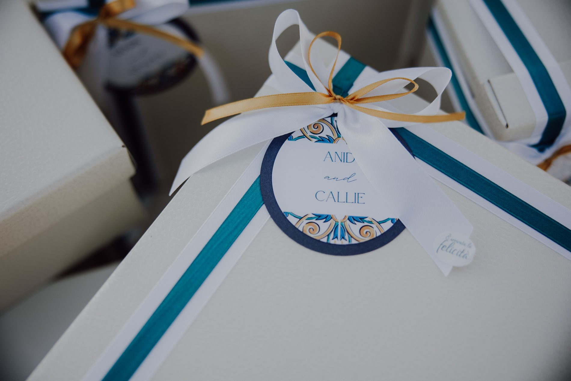 Guest favours, wrapped and ribboned