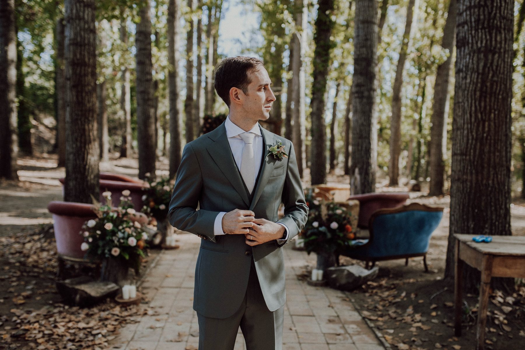The groom in the autumn woodland