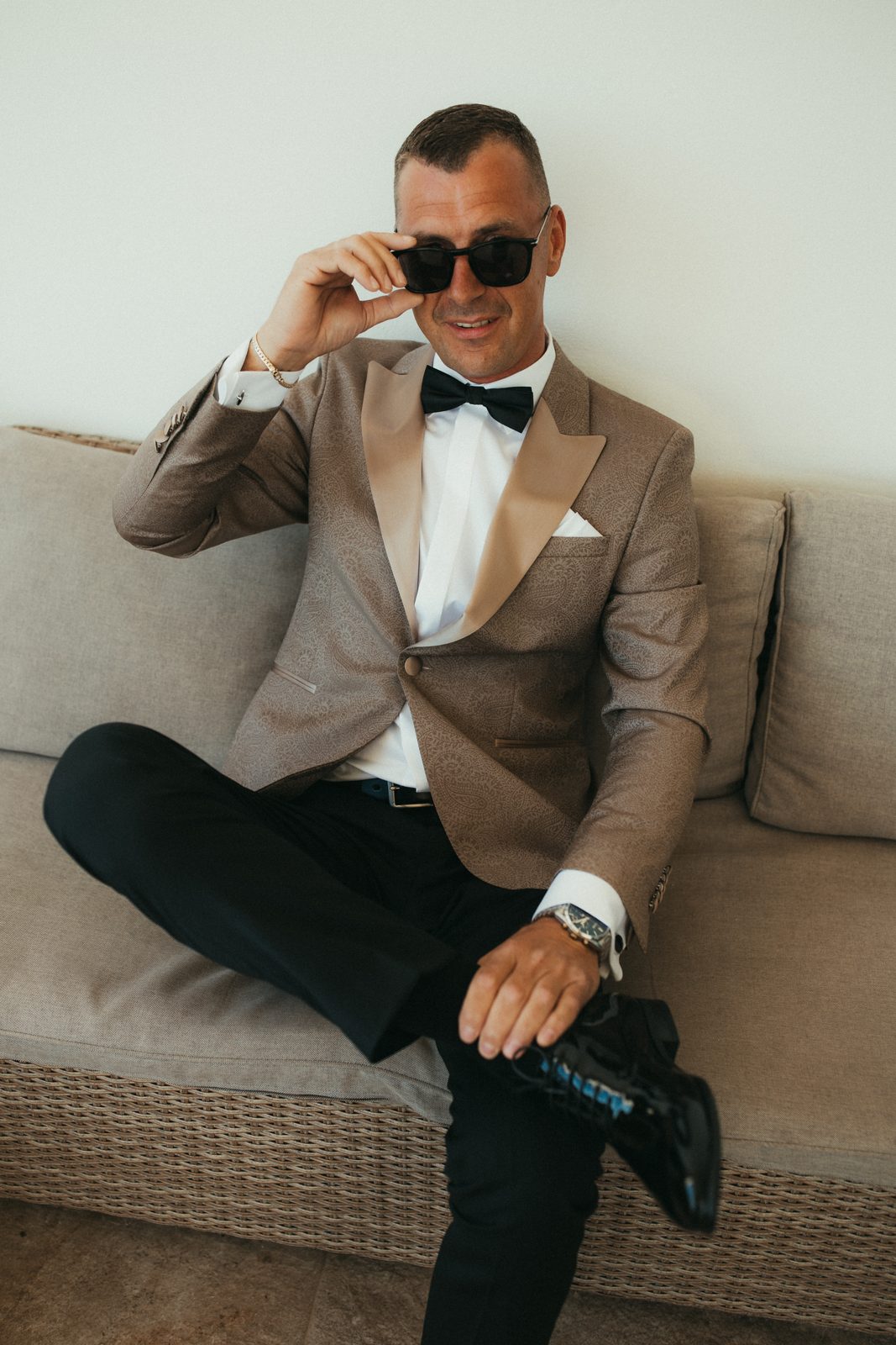 The groom, unhurried, before the ceremony